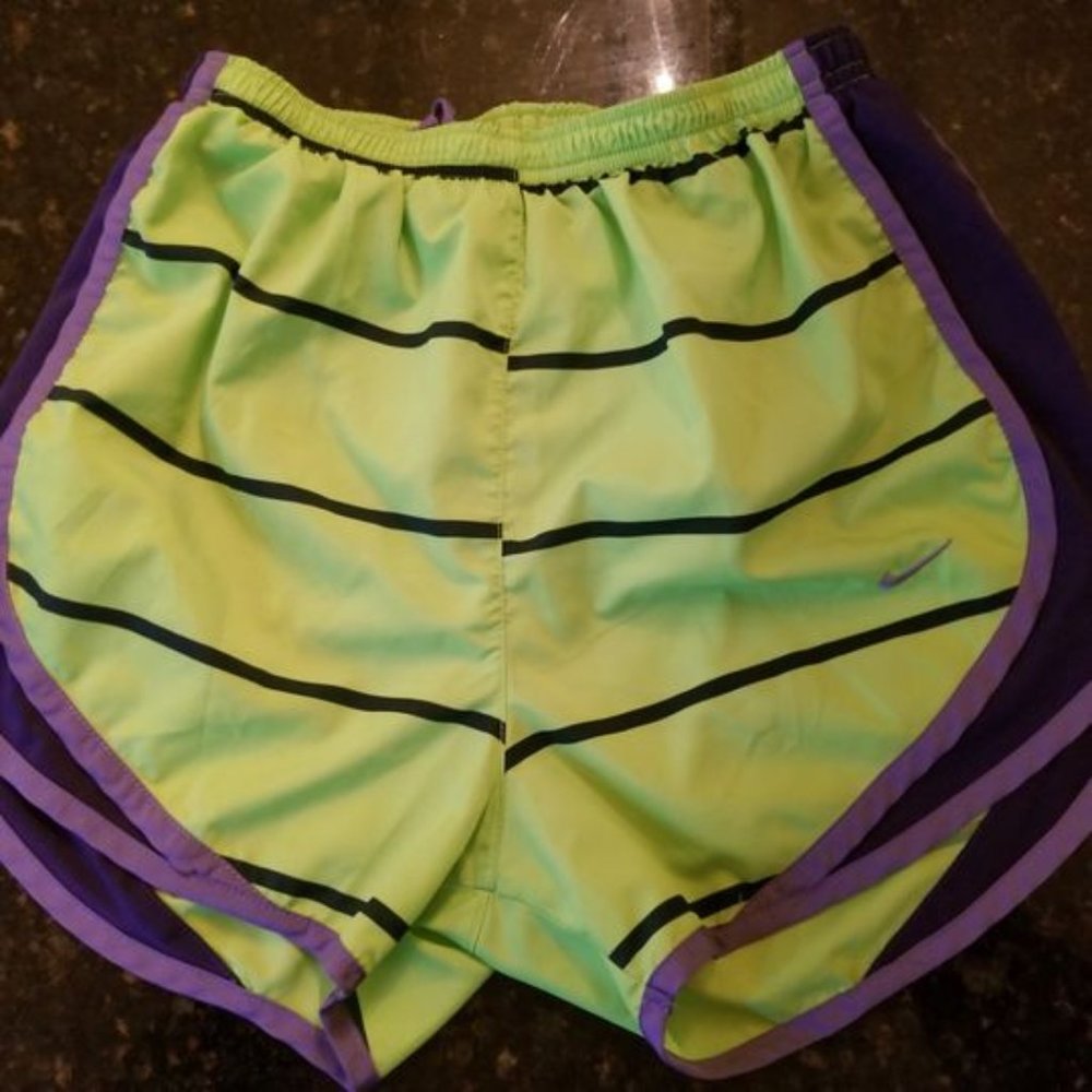 Nike xs shorts